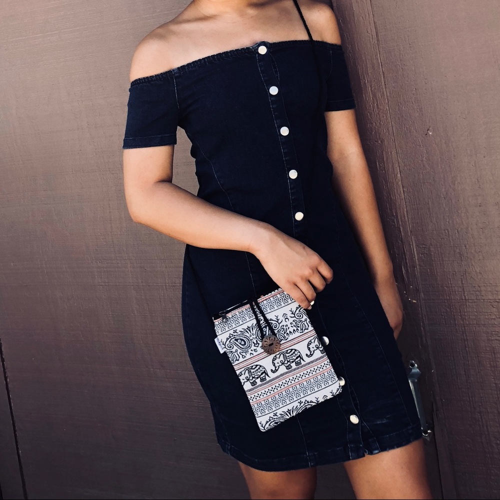 NEW! Wallet/phone/key/crossbody mini bag.